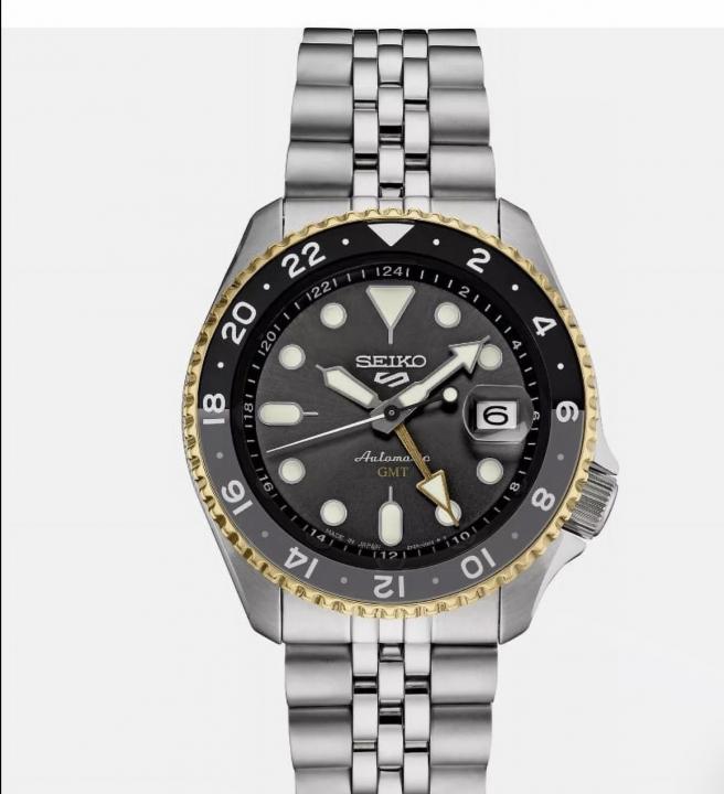 Seiko Automatic GMT – Stainless Steel Bracelet Watch